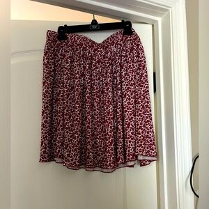 LOFT: Floral, Mid- Skirt